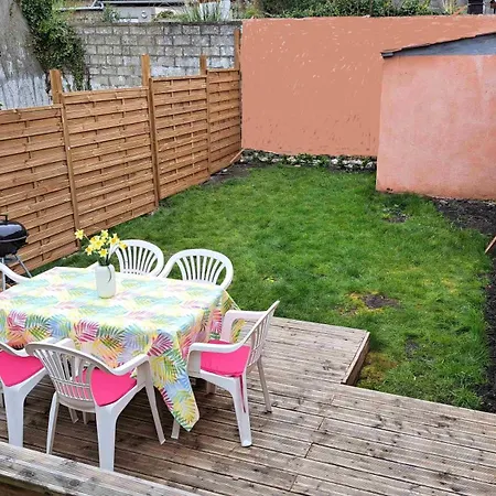 Entre Et Rempart Apartmán *